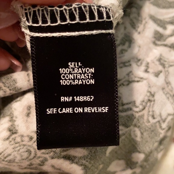 Torrid Summer Dress Size 0 Green Paisley two-tone - Picture 6 of 8